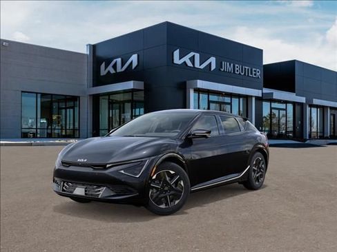 New 2026 Kia EV6 Wind RWD image 1