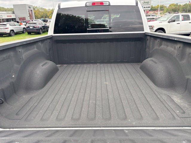 Used 2023 RAM 1500 Limited w/ Body-Colour Bumper Group AWD/4WD image 9
