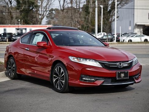 Used 2017 Honda Accord EX-L image 11