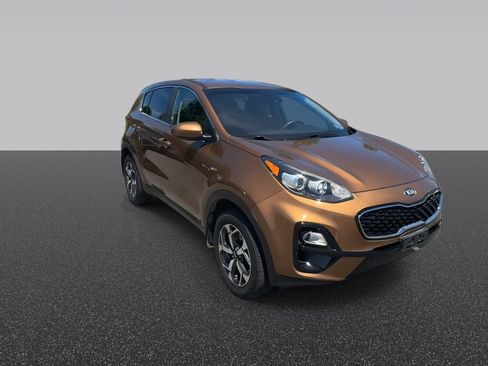 Used 2020 Kia Sportage LX AWD/4WD image 3