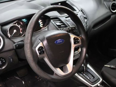 Used 2019 Ford Fiesta SE image 11