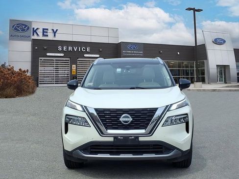 Used 2023 Nissan Rogue SL w/ SL Premium Package AWD/4WD image 2