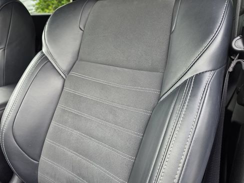 Used 2024 Mitsubishi Outlander SE AWD/4WD image 18