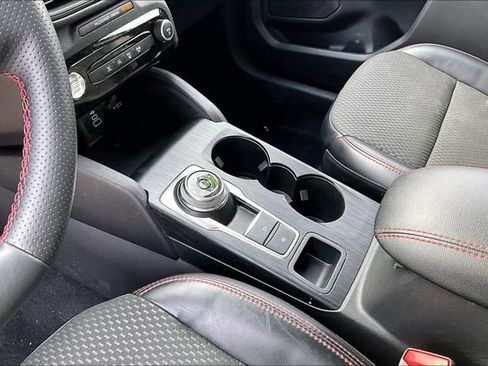 Used 2024 Ford Escape ST-Line w/ Tech Pack #1 AWD/4WD image 17