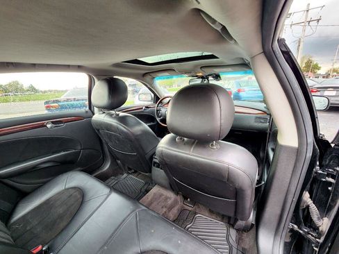 Used 2009 Buick Lucerne Super image 20