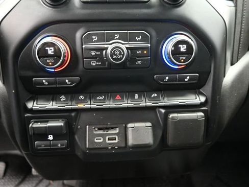 Used 2019 Chevrolet Silverado 1500 LT w/ Texas Edition image 43