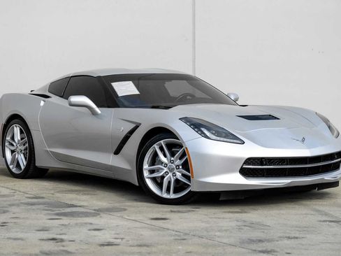 Used 2018 Chevrolet Corvette Stingray Coupe w/ 3LT Preferred Equipment Group image 6