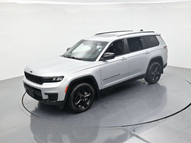 Used 2023 Jeep Grand Cherokee L Altitude AWD/4WD image 44