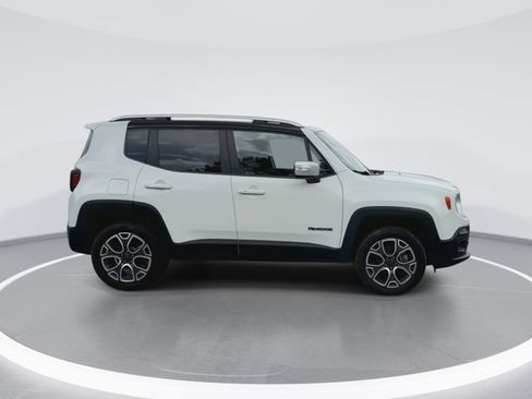 Used 2018 Jeep Renegade Limited w/ UConnect 8.4 Nav Group AWD/4WD image 13