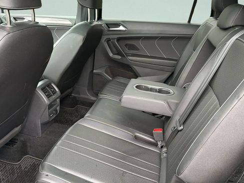 Used 2023 Volkswagen Tiguan SE R-Line FWD image 30