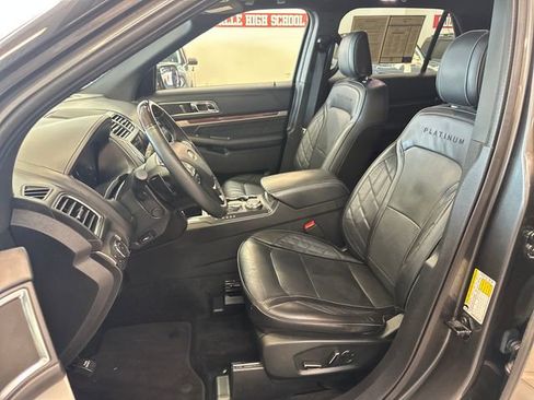 Used 2018 Ford Explorer Platinum AWD/4WD image 5
