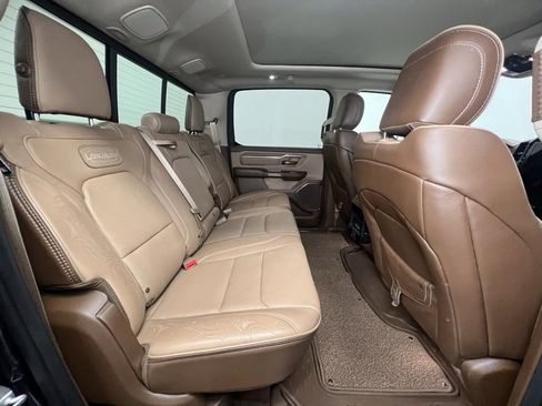 Used 2019 RAM 1500 Laramie Longhorn image 8