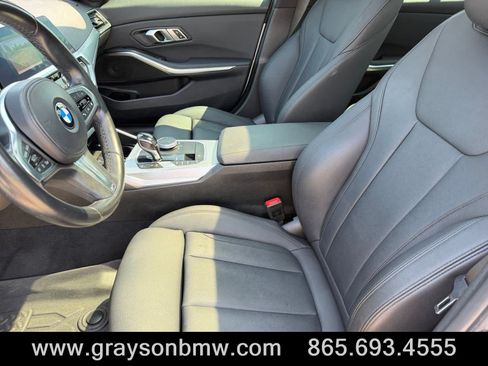 Used 2021 BMW 330i Sedan w/ M Sport Package RWD image 10