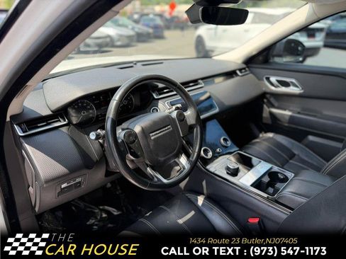 Used 2018 Land Rover Range Rover Velar S AWD/4WD image 17