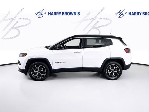Used 2025 Jeep Compass Limited image 26