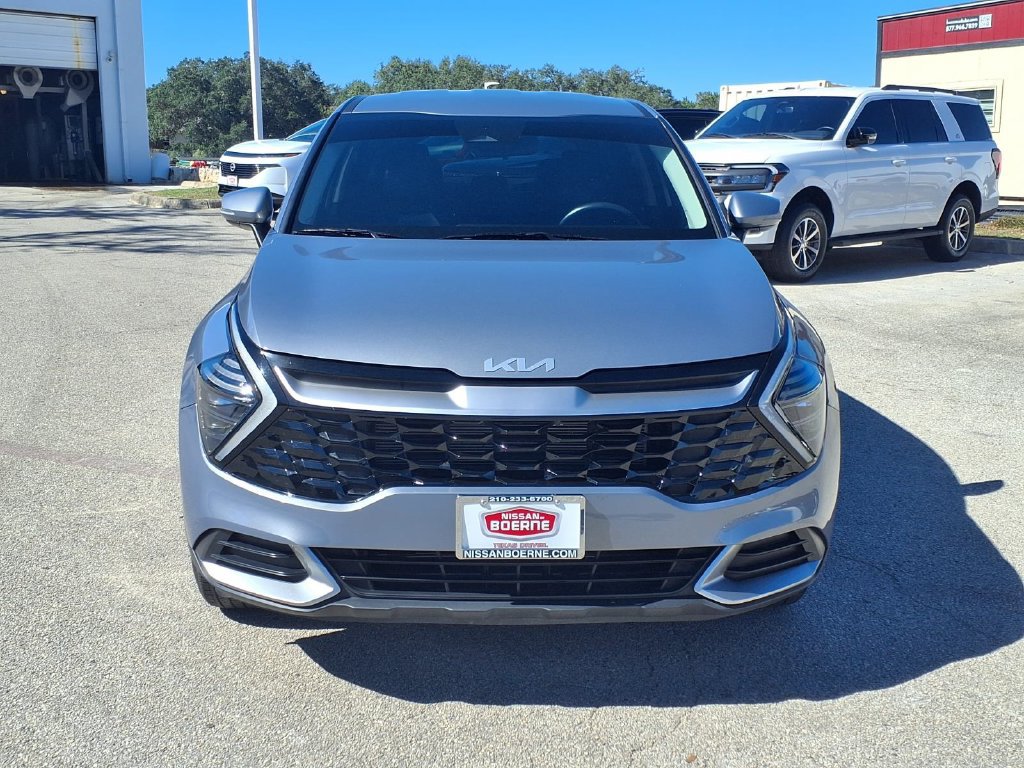 Used 2025 Kia Sportage EX FWD image 9