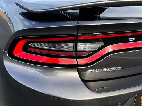Used 2015 Dodge Charger SE w/ Popular Equipment Group image 27