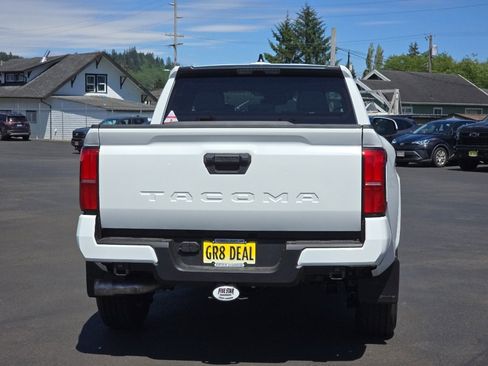 New 2026 Toyota Tacoma SR5 RWD image 8