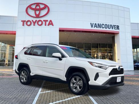 Certified 2024 Toyota RAV4 LE AWD/4WD image 1