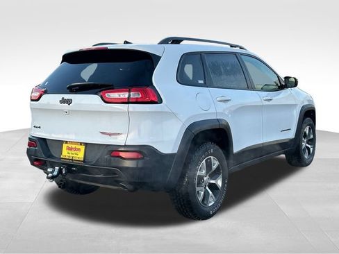 Used 2016 Jeep Cherokee Trailhawk image 6