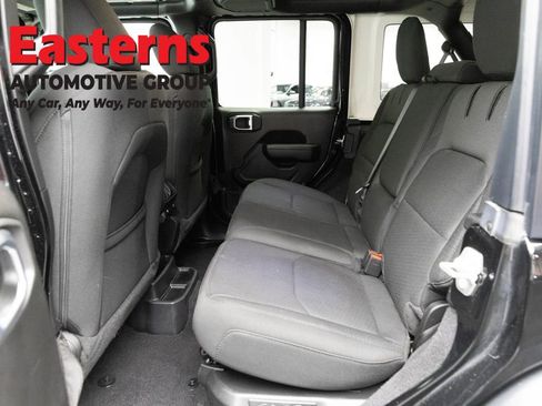 Used 2023 Jeep Wrangler Unlimited w/ Cold Weather Group AWD/4WD image 22