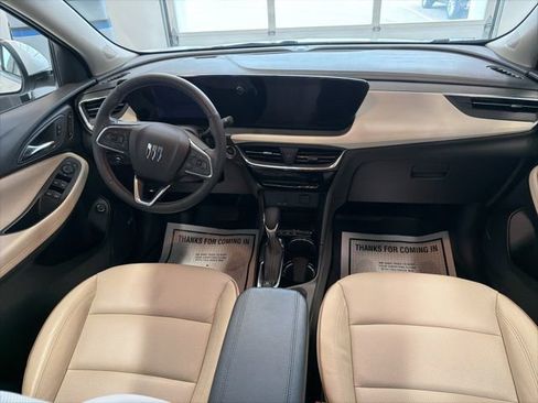 Used 2025 Buick Encore GX Avenir w/ Avenir Convenience Package AWD/4WD image 17