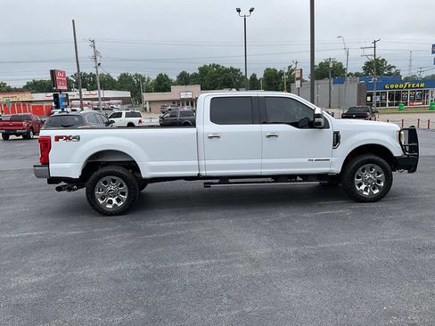 Used 2017 Ford F250 Lariat w/ Chrome Package AWD/4WD image 6