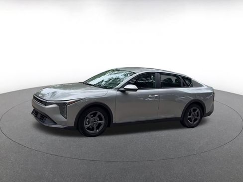 Used 2025 Kia K4 FWD image 8