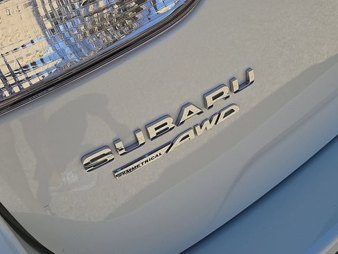 Used 2022 Subaru Forester Premium AWD/4WD image 11
