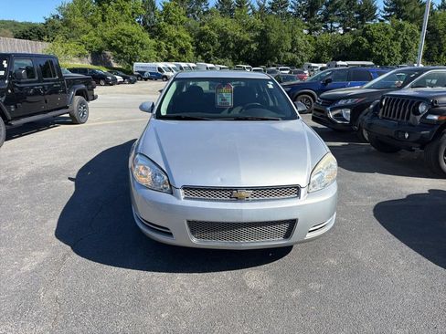 Used 2014 Chevrolet Impala Limited LS FWD image 2