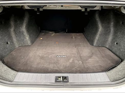 Used 2024 Nissan Versa S w/ S Plus Package image 21