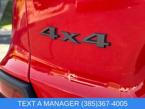 Used 2019 Jeep Cherokee Trailhawk AWD/4WD image 10