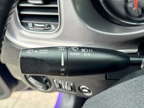 Used 2014 Dodge Charger R/T RWD image 26