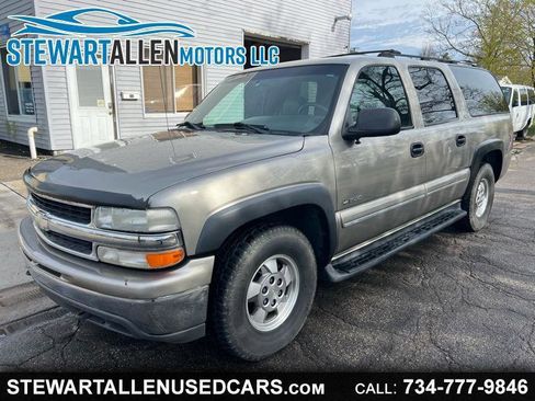 Used 2000 Chevrolet Suburban LS w/ LS Preferred Equipment Group image 1