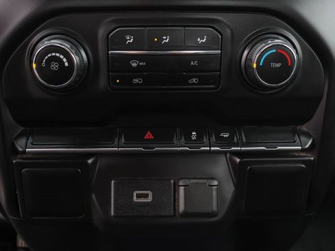 Used 2020 Chevrolet Silverado 2500 W/T image 28