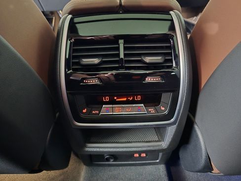 New 2026 BMW X7 xDrive40i AWD/4WD image 27