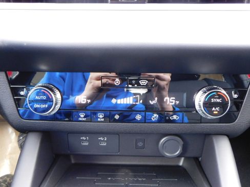 New 2026 Mitsubishi Outlander SE image 22