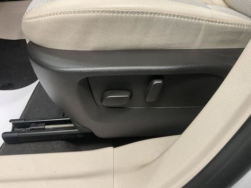 Used 2023 Buick Envision Preferred FWD image 15