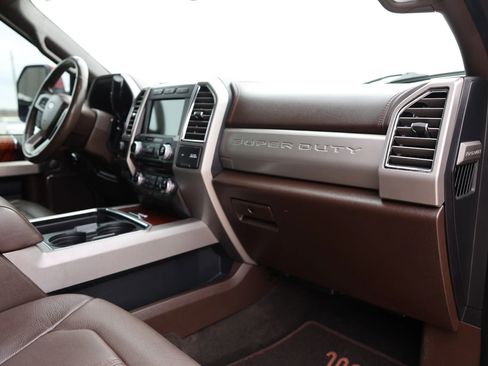 Used 2017 Ford F250 King Ranch w/ FX4 Off-Road Package image 54