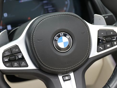 Used 2022 BMW M850i xDrive Convertible AWD/4WD image 24