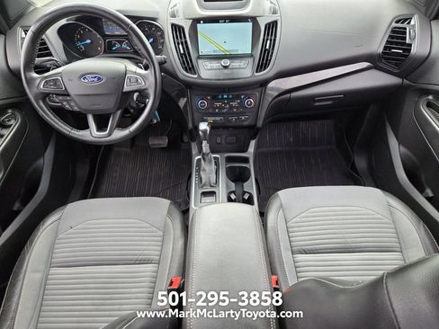 Used 2018 Ford Escape SE w/ SE Sport Appearance Package FWD image 13