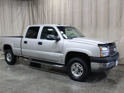 Used 2005 Chevrolet Silverado 2500 LT w/ Heavy-Duty Power Package