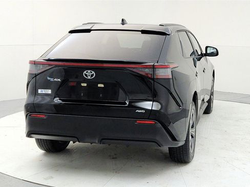 Used 2023 Toyota bZ4X XLE image 5