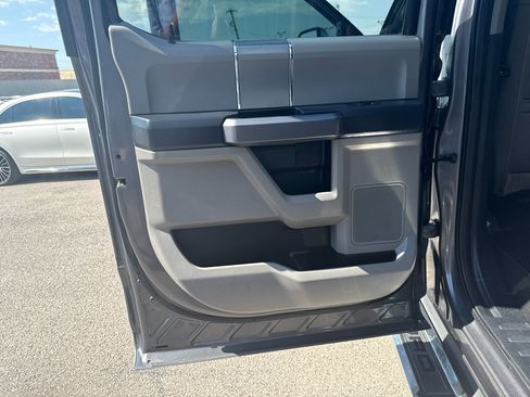 Used 2022 Ford F250 XLT w/ XLT Premium Package image 16
