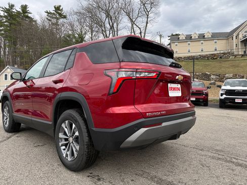 New 2026 Chevrolet Equinox LT AWD/4WD image 17
