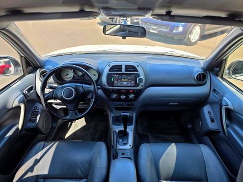 Used 2003 Toyota RAV4 2WD image 9