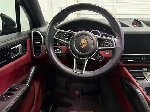 Used 2022 Porsche Cayenne E-Hybrid Coupe AWD/4WD image 22
