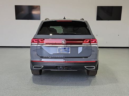 Used 2026 Volkswagen Atlas SE FWD image 7