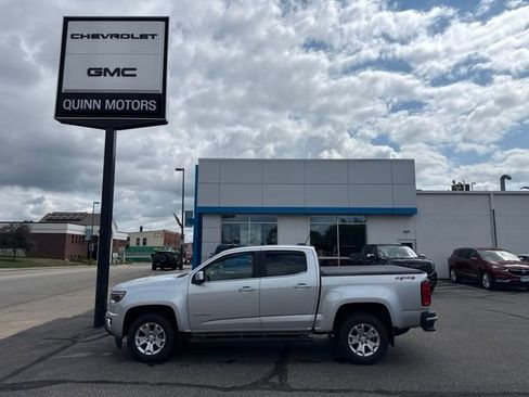 Used 2018 Chevrolet Colorado LT w/ LT Convenience Package AWD/4WD image 2