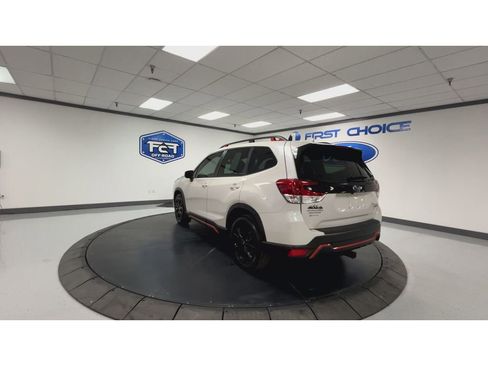 Used 2022 Subaru Forester Sport image 8